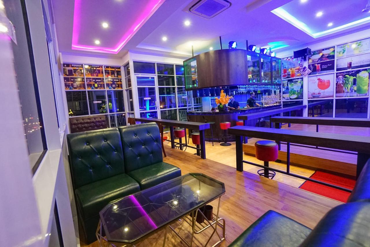 Green Rose Hotel Batam Екстер'єр фото