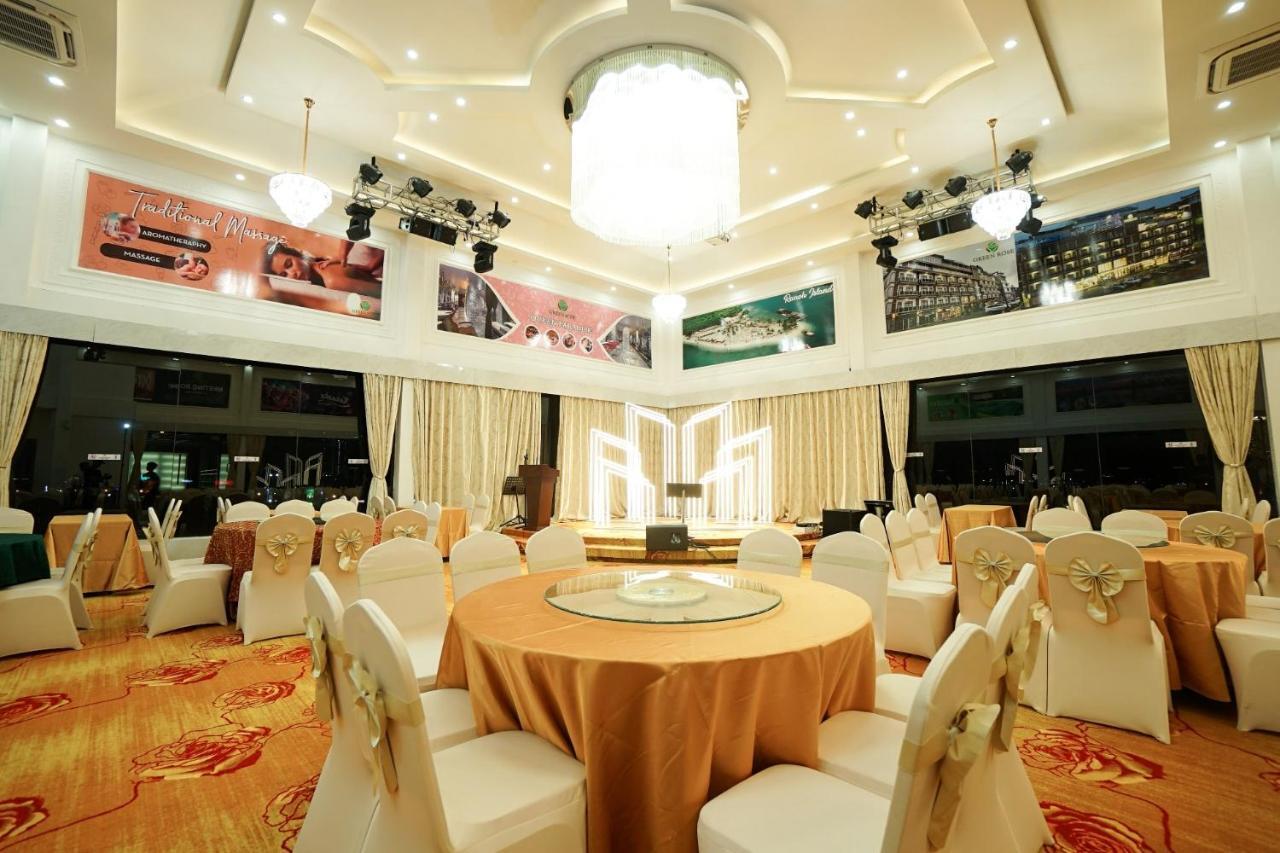 Green Rose Hotel Batam Екстер'єр фото